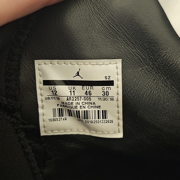 Jordan 6 - Retro Pony (Mens Size 11) - Picture 4 of 4